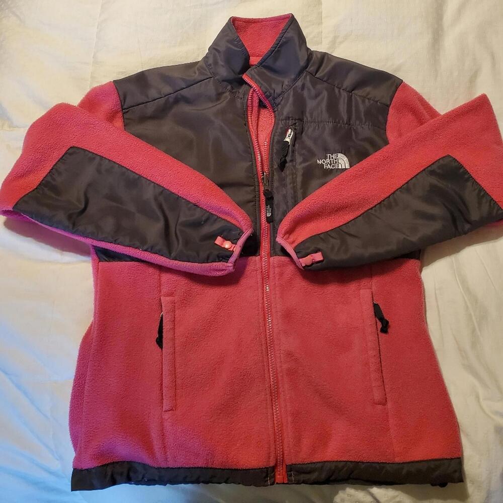 The North Face Women's Denali Jacket, Pink & Black (Ski, Hiking) (Size Medium)